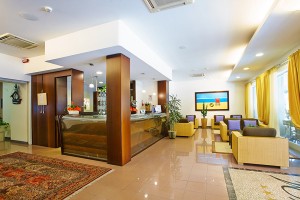 Hall01